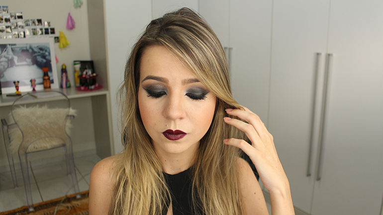 Capricha no Look: Maquiagem - Preto esfumado